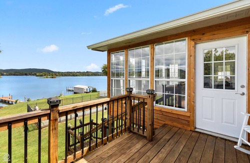 Chickamauga Lake House | The All Seasons Resort: Pool, Hot Tub, & Private Dock