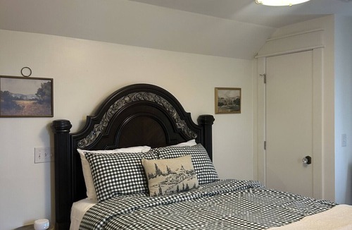 Ball Ground Bed & Breakfast | The Alma Mae Room at The Ball Ground House