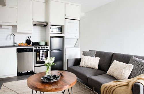 Virginia Highland Apartment | ~The Amelia~ Rooftop | Skyline | Cozy | Walkable