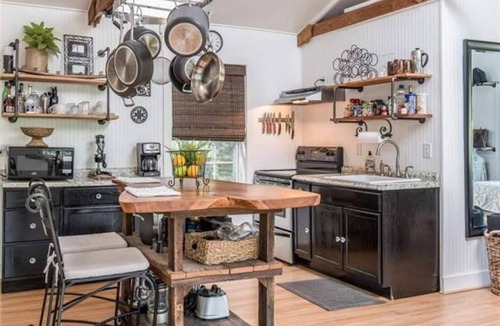 Hendersonville House | The Barn at Slick Rock