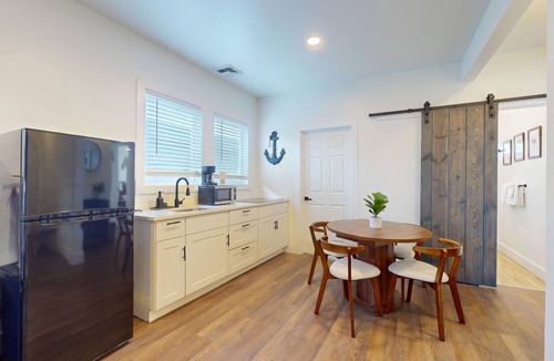 North End Apartment | The Beach House