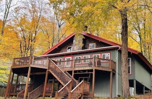Beech Mountain Ski Chalet | The Bear Dance Chalet