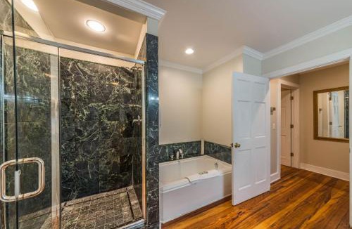 Historic Downtown Hotel | The Beaufort Inn