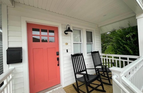 Lake Como House | The Belmar Surf Shacks - The Reef