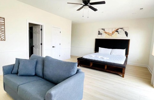 Windy Hill Apartment | The best location Beautiful Ocean View 7BR pool
