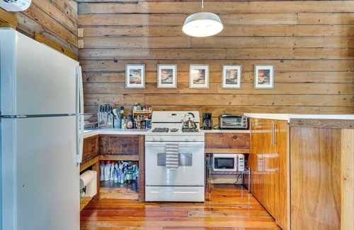 Folly Beach Cottage | The Bird House Lush Bungalow, Steps From Ocean!