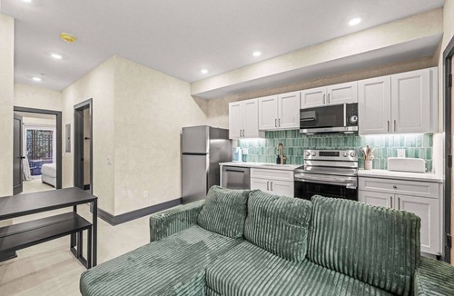 Old City Apartment | The Blanco | Chic 1BR with Private Balcony