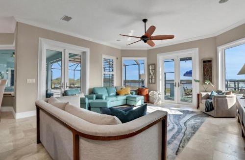 Waterway Park House | The Blue Horizon Estate