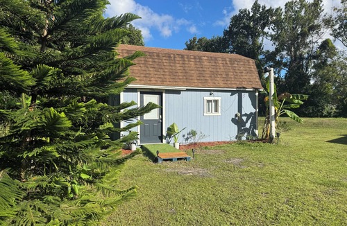 Orlando Cottage | The Blue Loft-Cozy Style Guest House · Close to UCF, Downtown & Theme Parks