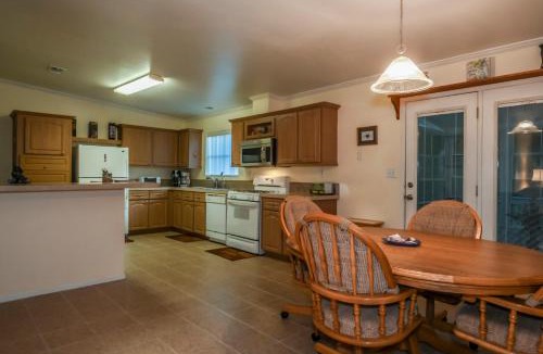 Homosassa House | The Blue Nile! Your Florida Vacation is Calling. Vacation, Leisure or Business