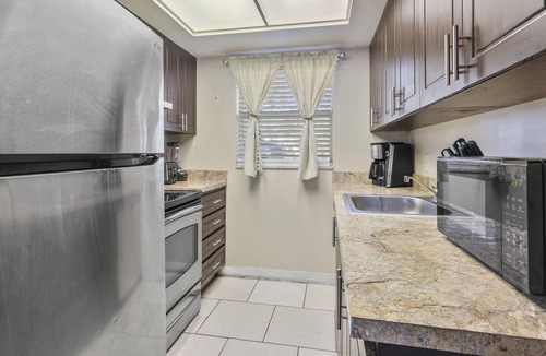 Fort Myers Apartment | 🐬THE BLUE OASIS🐬