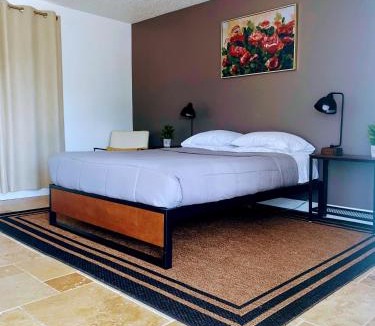 Rockledge Hotel | The Bonsai
