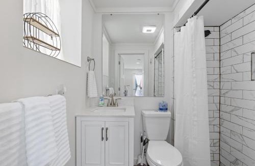 Athens House | The Briarcliff Suite