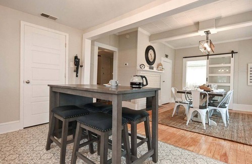Athens Cottage | The Bulldog Farmhouse - 100+ Year old Home