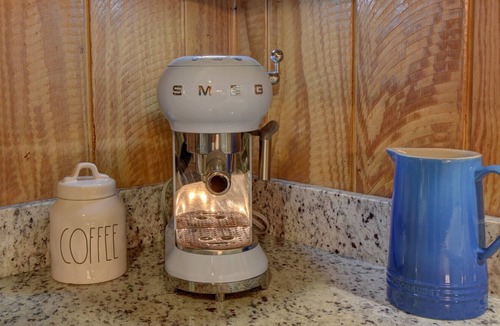 Clayton Cabin | The Cabin @ Possum Trot- A Rustic Chic Escape