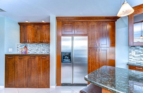 Isla del Sol Apartment | The Caddyshack: 2/2 w course view; 5 mins to beach
