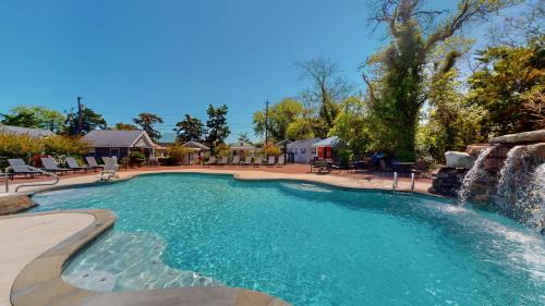 Lower Township Hotel | The Cape