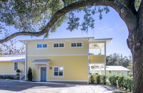 Mount Dora Cottage | The Carlton* 3 min walk to Downtown Mt. Dora!