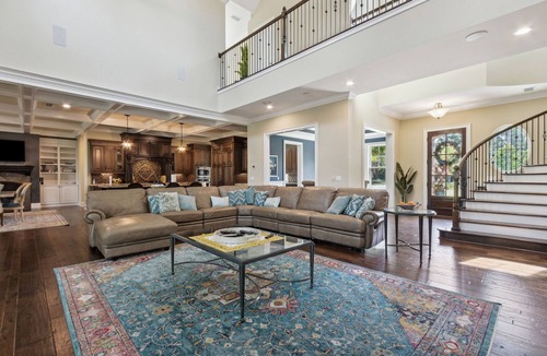 Yulee House | The Castle: Riverfront, Pool, hot tub, Full outdoor kitchen, deep water doc, gas fire pit & more!