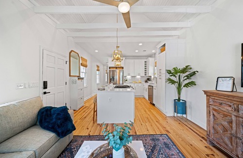 Cannonborough Elliotborough House | The Charleston Suite: The Harper Suite
