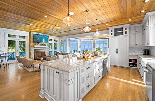 Mayhew House | The Chasestone - Breathtaking Home w/Heated Pool, Game Room & Optional Boat Rental