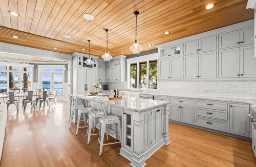 Mayhew House | The Chasestone - Breathtaking Home w/Heated Pool, Game Room & Optional Boat Rental