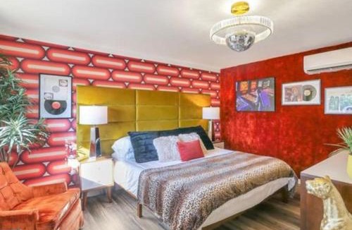 Trenton House | The Cheetah Room At The Groovy Nomad Motel