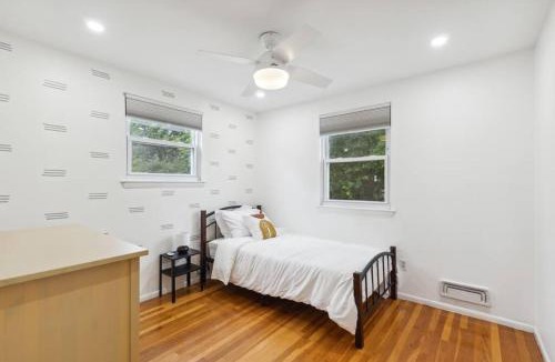 Cherry Hill House | The Chill Pad Deluxe in Cherry Hill