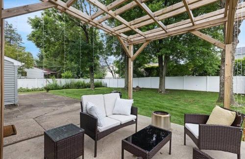 Cherry Hill House | The Chill Pad Deluxe in Cherry Hill