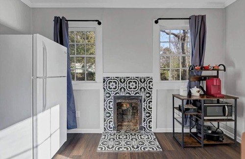 West Columbia House | The City Cottage