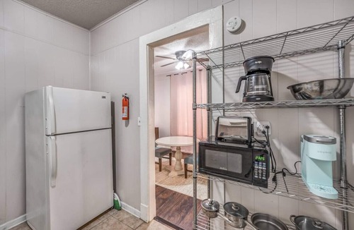 New Pathways Apartment | The Clearview Hideaway – Cozy & Clean