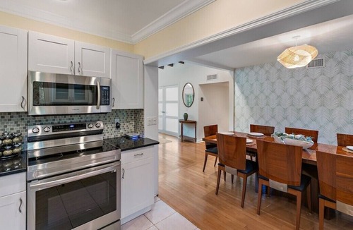 Southside House | The Coastal Bungalow | Heated Pool | West Palm