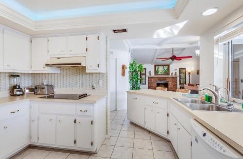 Caloosahatchee House | The Coral House