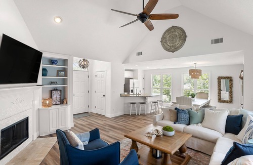 Saint Helena Island Cottage | The Coral Pelican - 1 Block to Sand and Ocean!