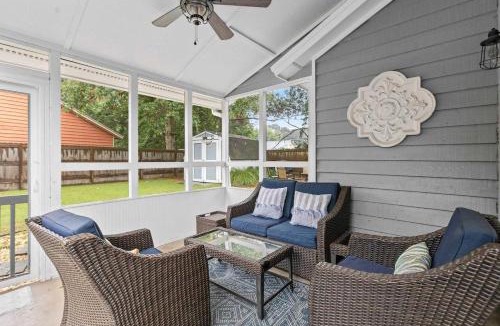 Mount Pleasant House | The Costal Haven - 5 Min Beach, 15 Min to DT