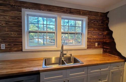 Griffin House | The Cottage at Refuge Ranch - Country Paradise!