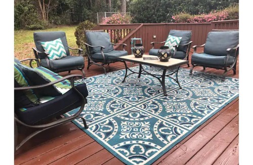 Macon House | The Cottage: Sleeps 10, Charming and Spacious!