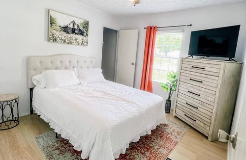 Conestee House | The Cozy Retreat - 3BR - Sleeps 7 - Near Greenville