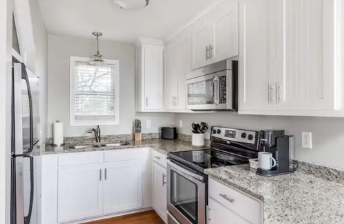 Pine Mountain House | The cutest cottage in all of Pine Mountain!