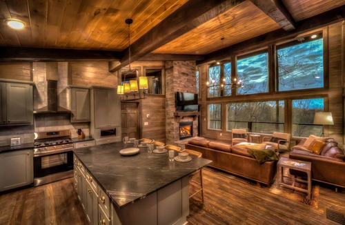 Ridges Over the Lake Cabin | The Day Hike | 3BR Modern Cabin in Blue Ridge, GA