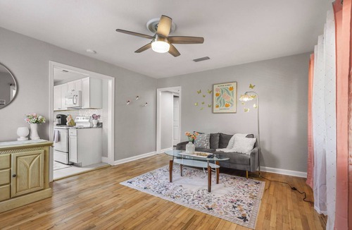 Tallahassee House | The Doll House - Cozy 3 Bedroom Home Steps to FSU