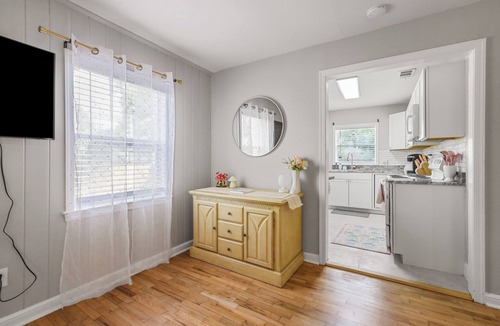 Tallahassee House | The Doll House - Cozy 3 Bedroom Home Steps to FSU