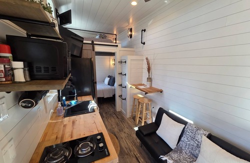 Waynesville Ski Chalet | The Eagles Nest - Mountain Tiny Home Retreat Near Asheville & Blue Ridge Parkway