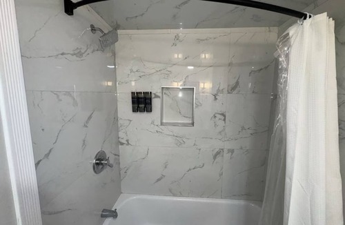 Irvington House | The EWR Transit Hub: Modern 3BR Near Newark & NYC