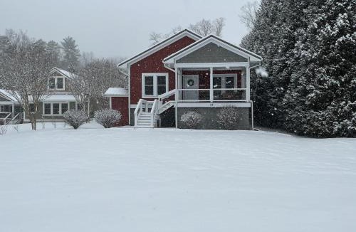 Skyland House | The Farmhouse at Wolfehaven