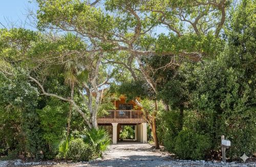 Marathon House | The Florida Keys Treehouse in Marathon, FL