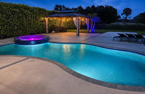 Lehigh Acres House | The Florida Oasis-A Cozy Modern Retreat