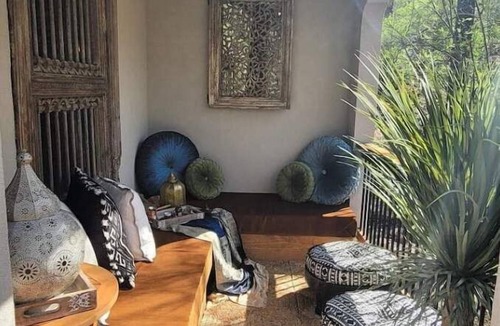 Cullman House | “The Flying Carpet” Moroccan Treehouse