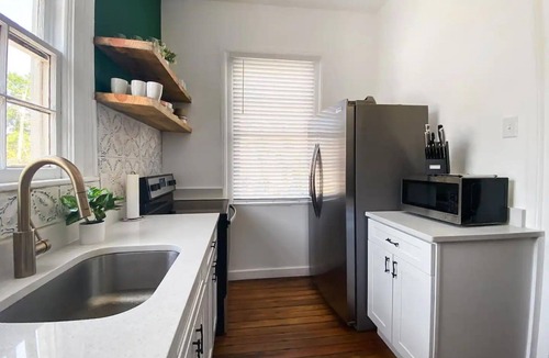 Savannah Victorian District House | The Forsyth Victorian Gathering House - Sleeps 19!