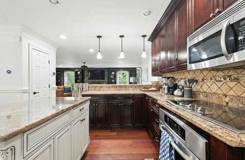 Chester House | The Gathering Place on 6 Acres w/Hot tub & Pool - 4Br/4Ba & Sleeps 14